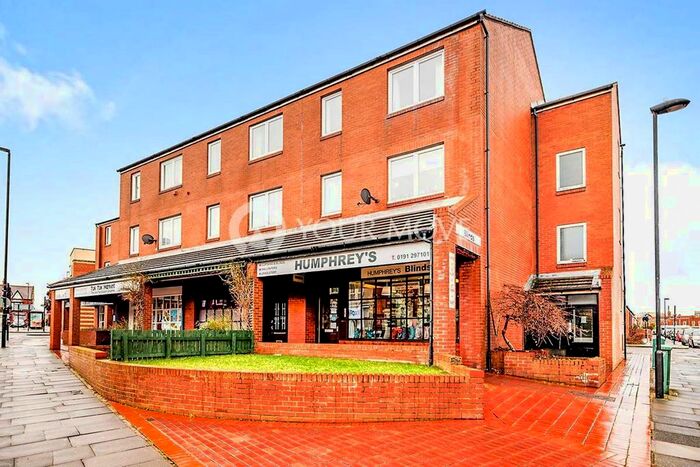 1 Bedroom Flat To Rent In Roxburgh House, Roxburgh Terrace, Whitley Bay, Tyne And Wear NE26