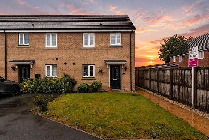 3 Bedroom End Of Terrace House For Sale In Harrier Close, Brayton, Selby, YO8