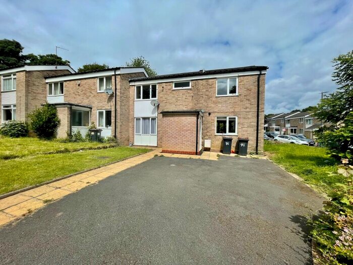 4 Bedroom House To Rent In Leahurst Crescent, Harborne, B17