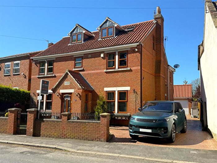 4 Bedroom Detached House For Sale In Church View, Sadberge, Darlington, DL2