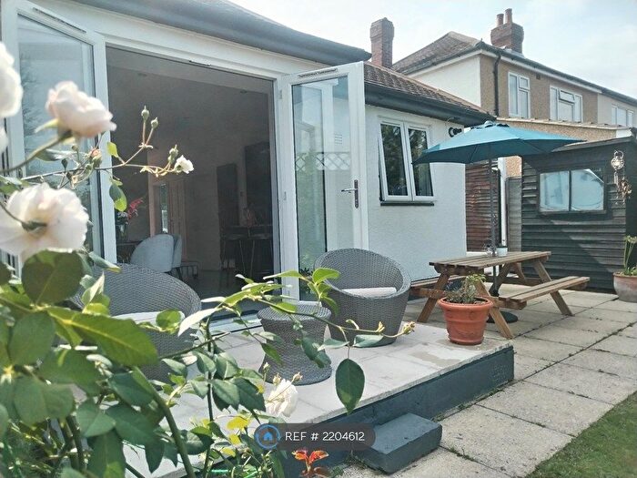 2 Bedroom Bungalow To Rent In Riverview Road, Epsom, KT19