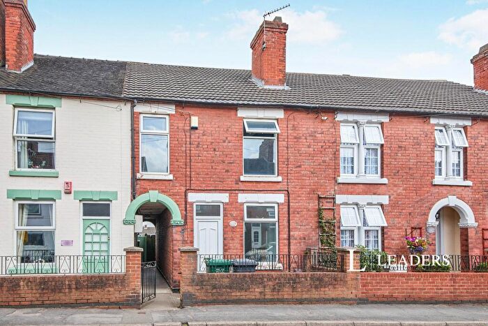 3 Bedroom Terraced House To Rent In Oversetts Road, Newhall, DE11