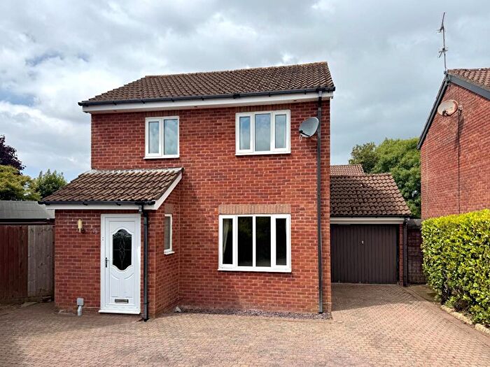 3 Bedroom Detached House For Sale In Cosmeston Drive, Penarth, CF64