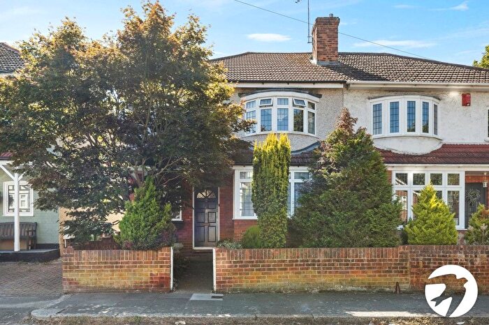 3 Bedroom Semi-Detached House For Sale In The View, London, SE2