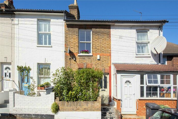 2 Bedroom Terraced House To Rent In Byron Road, Walthamstow, London, E17
