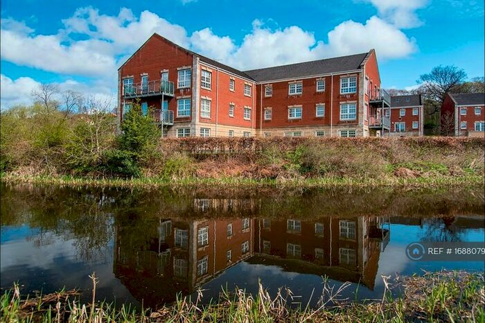 3 Bedroom Flat To Rent In Old Farm Road, Bearsden, Glasgow, G61