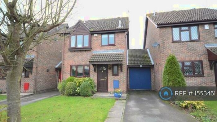 3 Bedroom Detached House To Rent In Hilmanton, Lower Earley, Reading, RG6