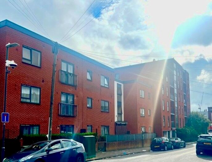 1 Bedroom Flat To Rent In Grant Road, Harrow, HA3