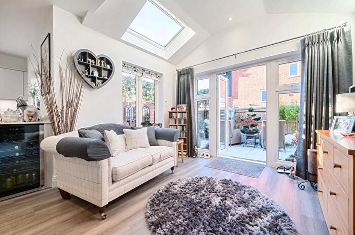 4 Bedroom Detached House For Sale In Goshawk Drive, Chichester, PO20