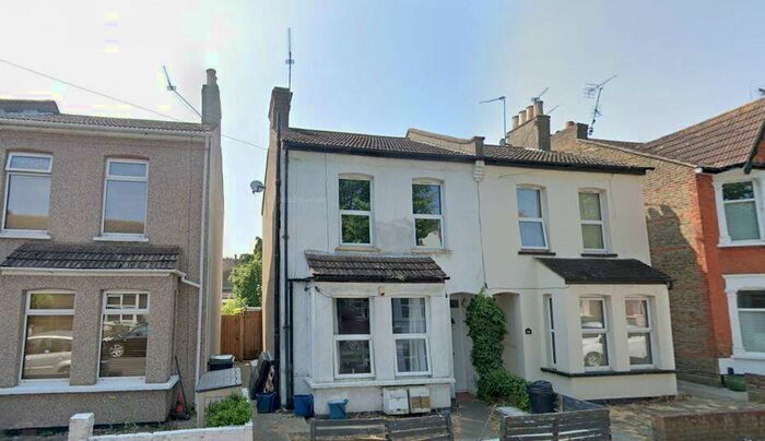 1 Bedroom Flat To Rent In St. Anns Road, Southend-on-Sea, SS2