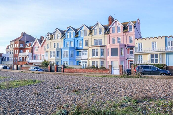 1 Bedroom Apartment For Sale In Crag Path, Aldeburgh, IP15