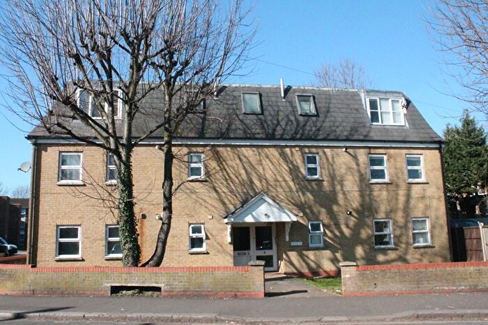 2 Bedroom Flat To Rent In Victoria Road, Edmonton, N9