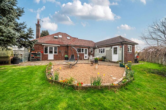 4 Bedroom Detached House For Sale In Woodgate Close, Woodgate, PO20