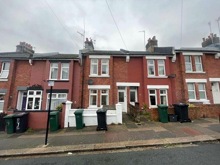 2 Bedroom House To Rent In Redvers Road, Brighton, East Sussex, BN2