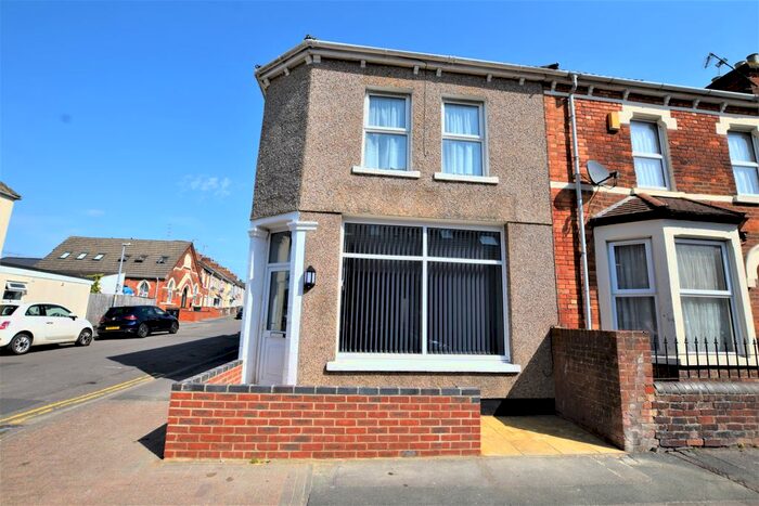 2 Bedroom Flat To Rent In Birch Street, Swindon, SN1