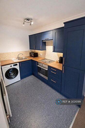 2 Bedroom Flat To Rent In Bewick House, Doncaster, DN6