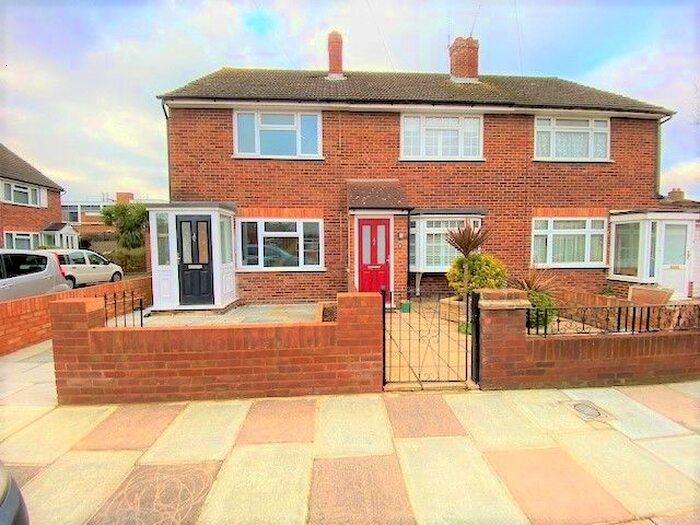 2 Bedroom End Of Terrace House To Rent In Willowdene Close Off Nelson Road, Twickenham, TW2