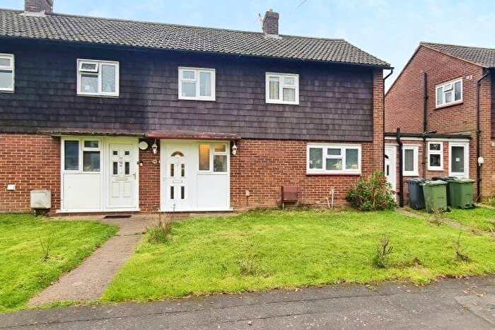 3 Bedroom Semi-Detached House To Rent In Broomfield, Guildford, GU2