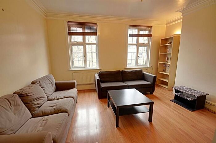 2 Bedroom Flat To Rent In Bedford Corner, The Avenue, London, W4