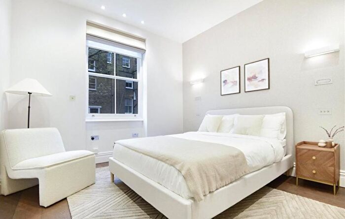 2 Bedroom Flat To Rent In Crawford Street, Marylebone, London, W1H