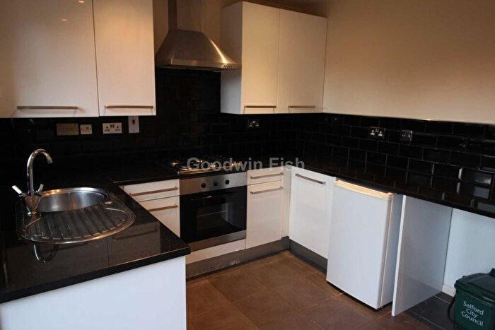 2 Bedroom End Of Terrace House To Rent In Brocade Close, Trinity Riverside, M3
