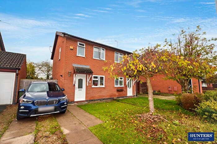 2 Bedroom Semi-Detached House For Sale In Turville Close, Wigston, Leicestershire, LE18