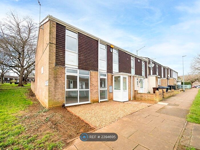 4 Bedroom End Of Terrace House To Rent In Longueville Court, Northampton, NN3