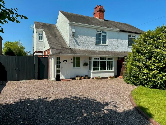 3 Bedroom Semi-Detached House For Sale In Station Road, Whitacre Heath, Coleshill, B46