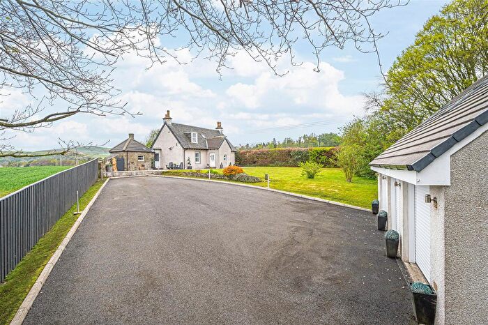 4 Bedroom Detached House For Sale In Keepers Cottage, Bonhard Road, Carnock, KY12