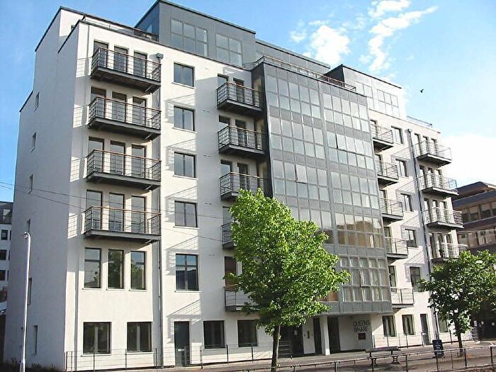 2 Bedroom Apartment To Rent In Queens Wharf, Queens Road, Reading, RG1