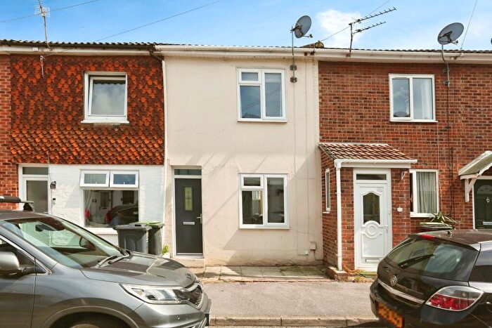 3 Bedroom House To Rent In Alver Road, Gosport, PO12
