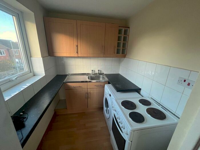Studio To Rent In Polden Close, Shepshed, LE12