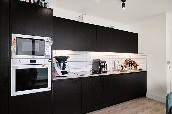 1 Bedroom Flat For Sale In Icon Tower, London, W3
