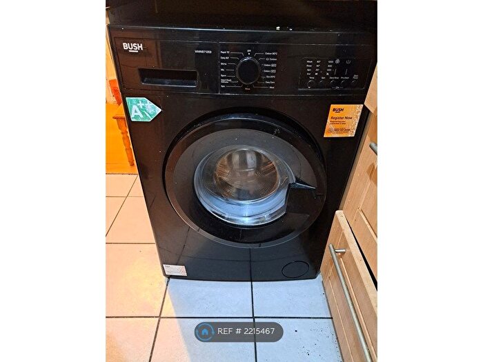 3 Bedroom Maisonette To Rent In Hazel Court, Streatham, SW16