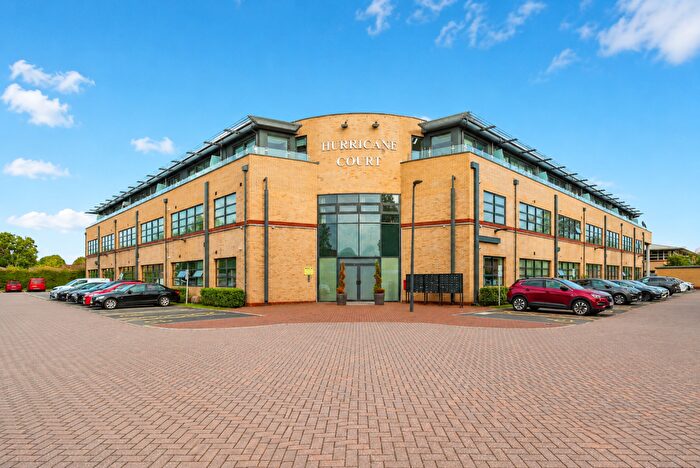 2 Bedroom Apartment For Sale In Heron Drive, Slough, SL3