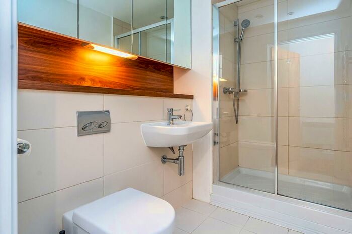 1 Bedroom Flat To Rent In Chatham Quays Dock Head Road, Chatham, Kent, ME4