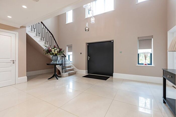 4 Bedroom Detached House For Sale In Blackmore Road, Blackmore, CM4
