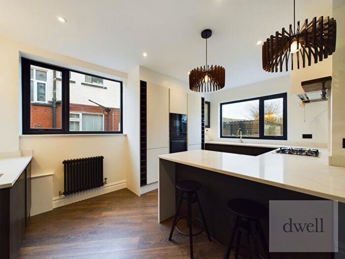 4 Bedroom Semi-Detached House To Rent In Otley Old Road, Cookridge, Leeds, LS16