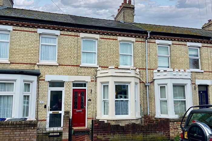 3 Bedroom Terraced House For Sale In Vinery Road, Cambridge, CB1