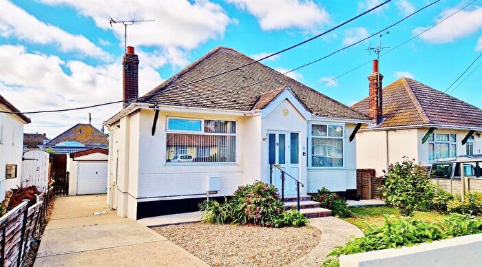 2 Bedroom Detached Bungalow For Sale In Florence Road, Walton-on-the-Naze, CO14