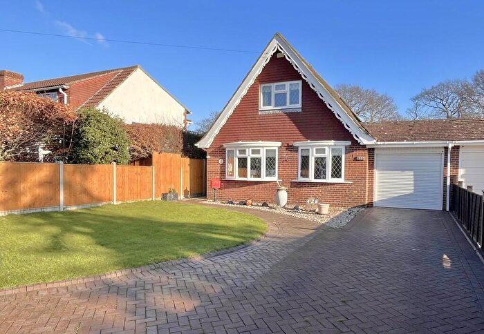 3 Bedroom Detached Bungalow For Sale In Rowner Lane, Gosport, PO13