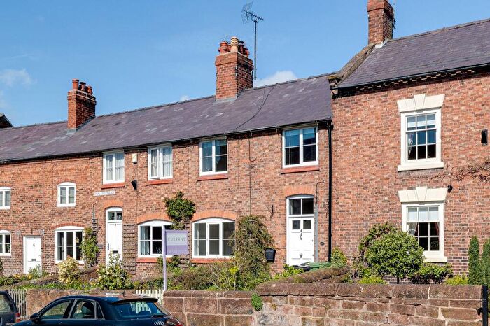 3 Bedroom Terraced House For Sale In High Street, Farndon, CH3