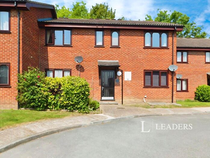 1 Bedroom Flat To Rent In Junction Close, Burgess Hill, RH15