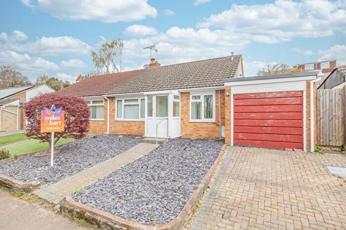 3 Bedroom Bungalow For Sale In The Knole, Faversham, Kent, ME13