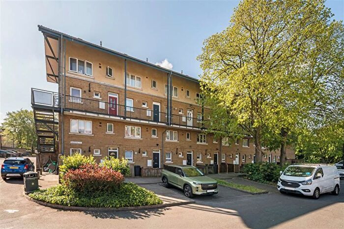 2 Bedroom Flat For Sale In Chubworthy Street, New Cross, SE14