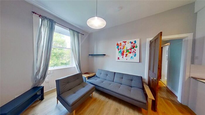 2 Bedroom Flat To Rent In Livingstone Place, Edinburgh, EH9