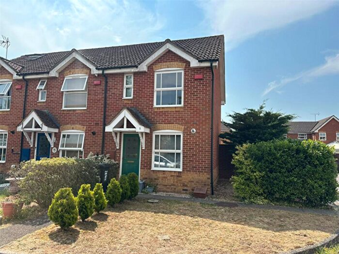 2 Bedroom End Of Terrace House To Rent In Dupre Close, Cippenham, Slough, SL1