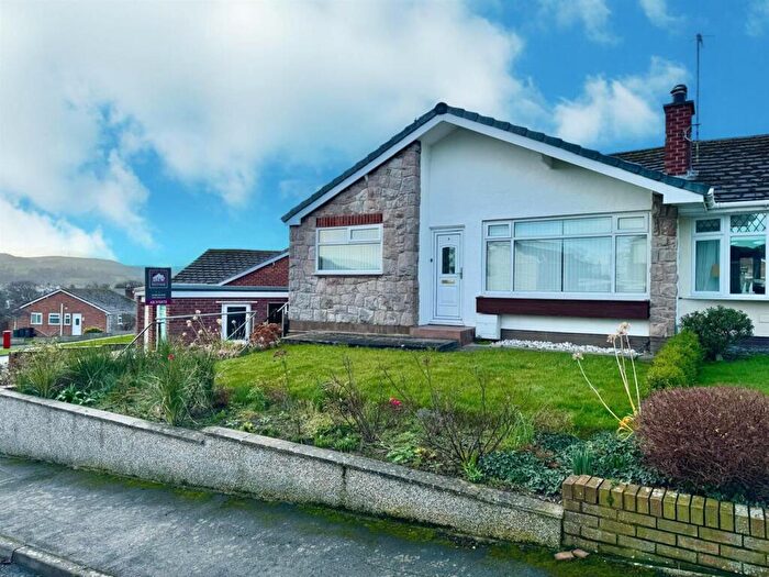 3 Bedroom Semi-Detached Bungalow For Sale In Llwyn Estyn, Deganwy, Conwy, LL31