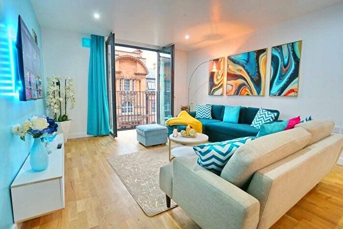 1 Bedroom Flat To Rent In Piccadilly Place, Manchester, Greater Manchester, M1