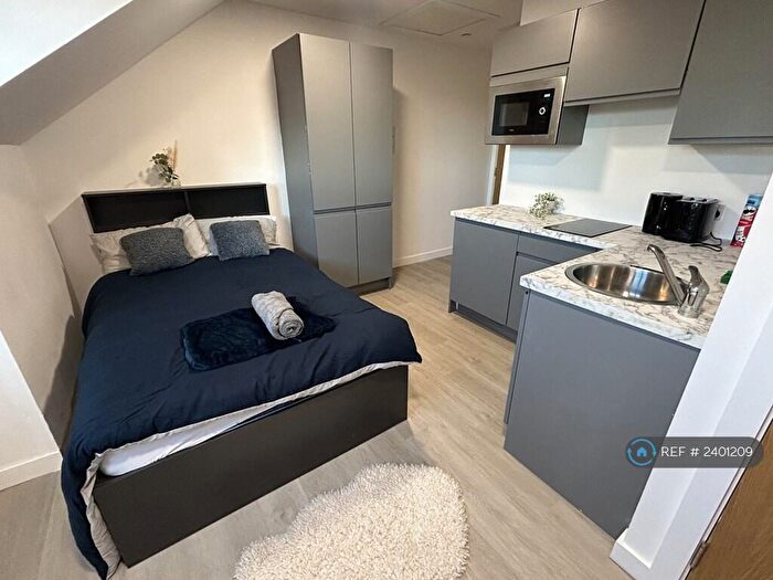 Studio To Rent In Humphrey Road, Manchester, M16